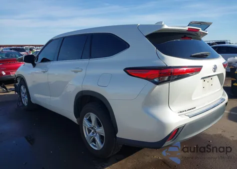 2021 Toyota Highlander L z USA, uszkodzony, nr VIN 5TDCZRAH0MS522593